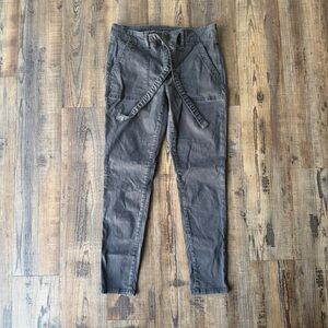 American Eagle Women’s Grey Low-Rise Cargo Jeggings Stretch Sz 8 Short